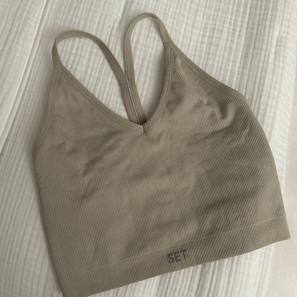 SET ACTIVE BRALETTE SIZE SMALL NWOT
